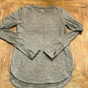 Athleta long sleeve top. Excellent/ like new condition.